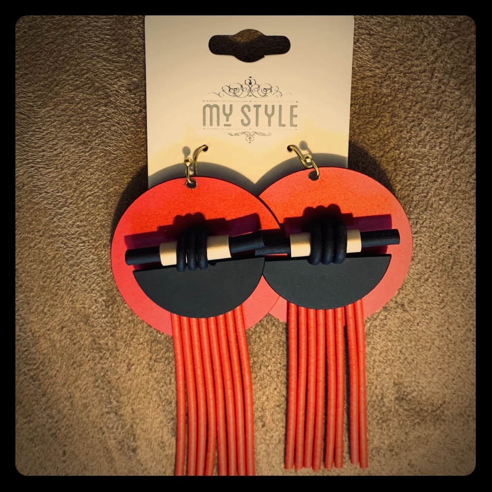 Stylish earrings, light weight, and fun.